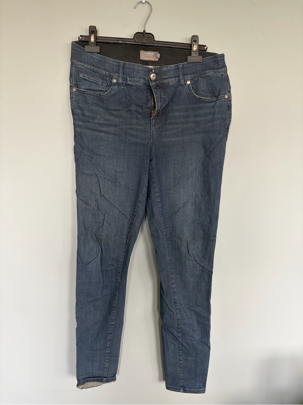 torrid Women's Skinny Jeans in Dark Blue Wash